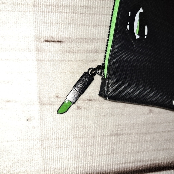 Ipsy Vampy Goth Makeup Bag - Picture 6 of 8